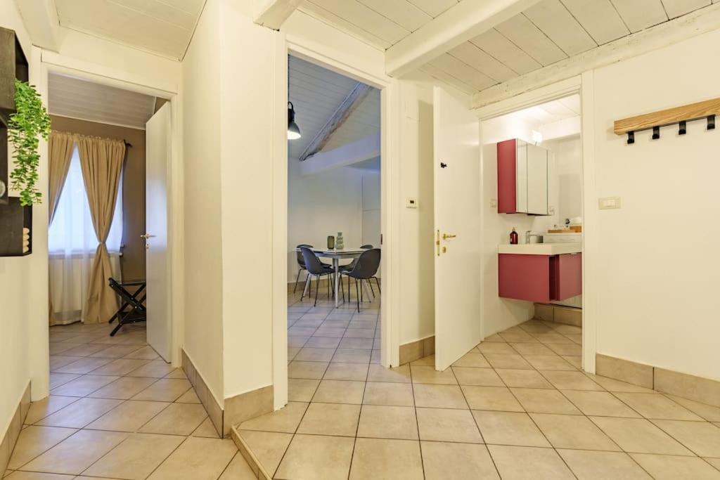 Appartamento I Tetti Rossi - City Center Pinerolo Bagian luar foto
