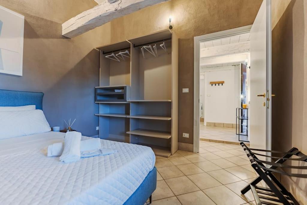 Appartamento I Tetti Rossi - City Center Pinerolo Bagian luar foto